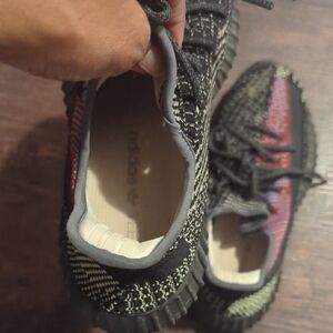 Adidas Yeezy Boost 350 V2 Sneakers